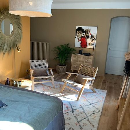 Bed and Breakfast La Bastide Des Grands Chenes Ламбеск Номер фото
